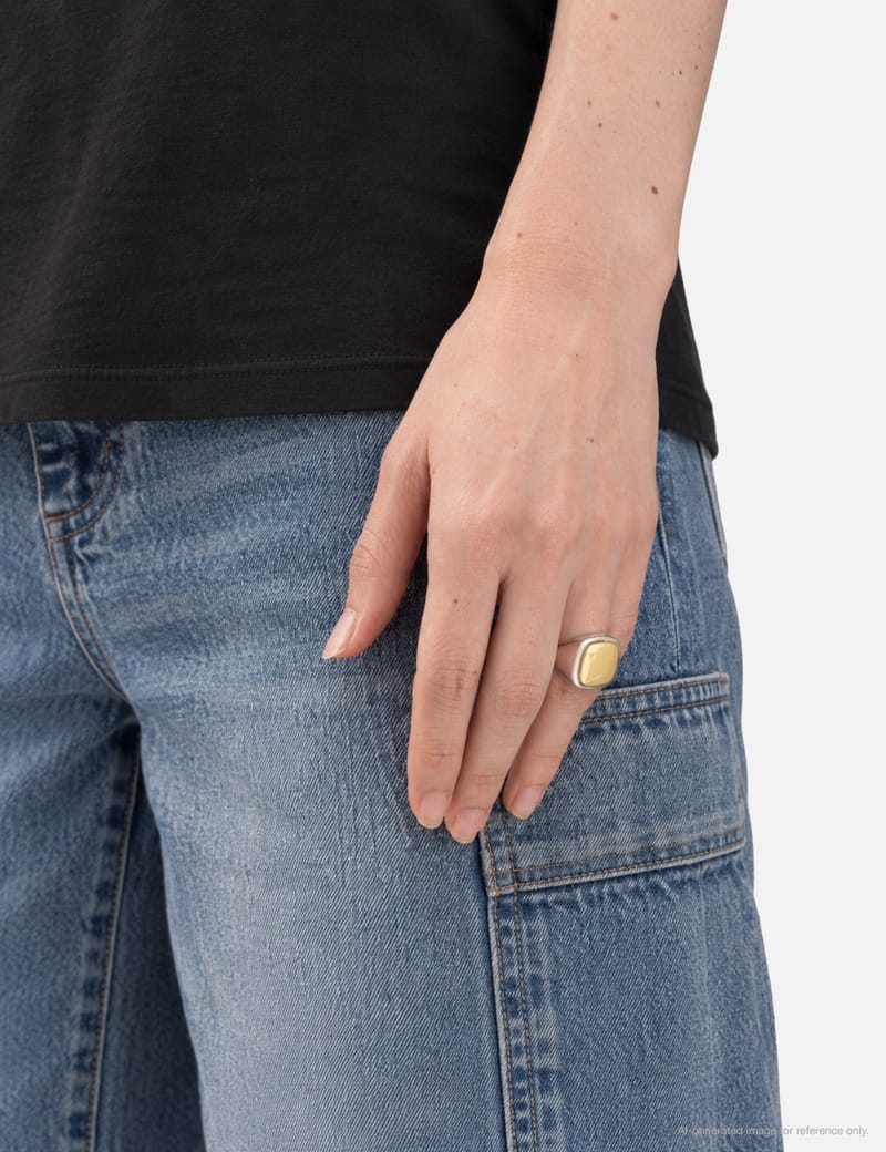 Bunney Oval Signet Ring - Crafted from 925 sterling silver with a