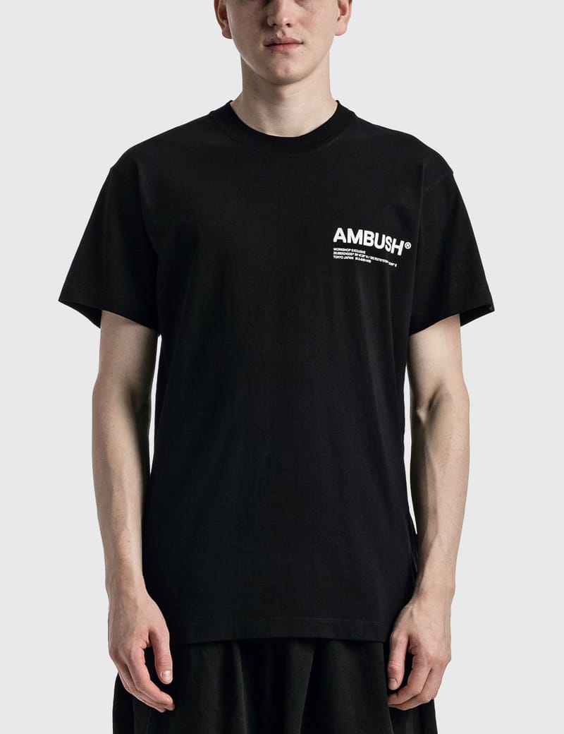 関税込 AMBUSH ロゴ入り Tシャツ WORKSHOP AMBUSH logo-print T-shirt | White | FARFETCH