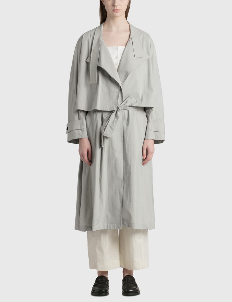 【LOW CLASSIC】CREAM DOUBLE COLLAR TRENCH Low Classic - Double Collar Trench Coat | HBX