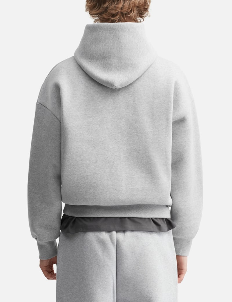 Seventh V2 Hoodie - 610 GSMの重厚な素材感と独特なラウンド
