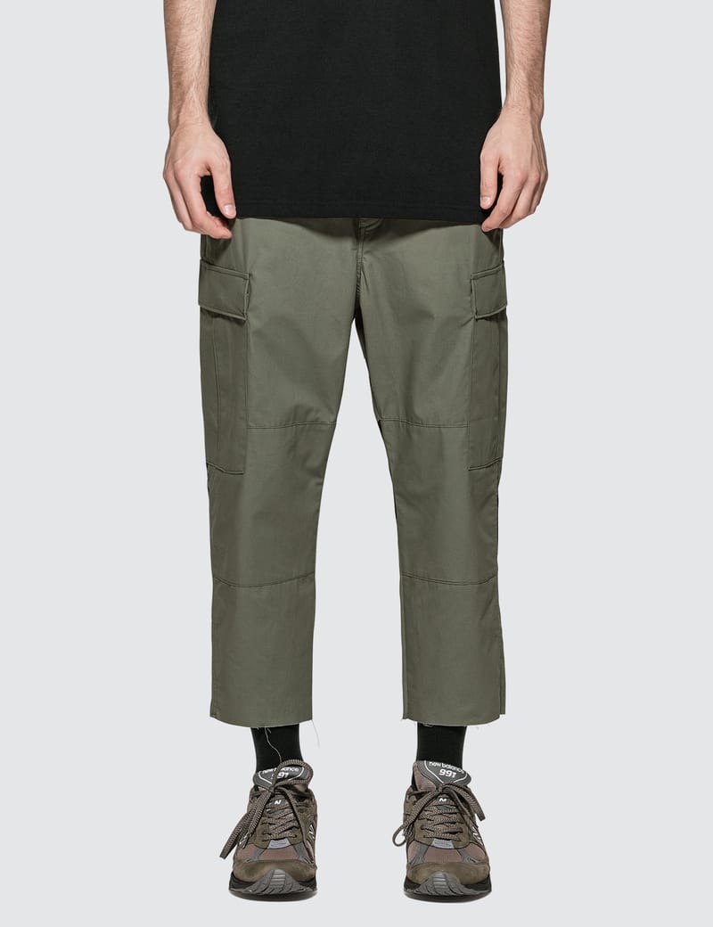 uniform experiment - Hem Cut-off Cropped Cargo Pants | HBX