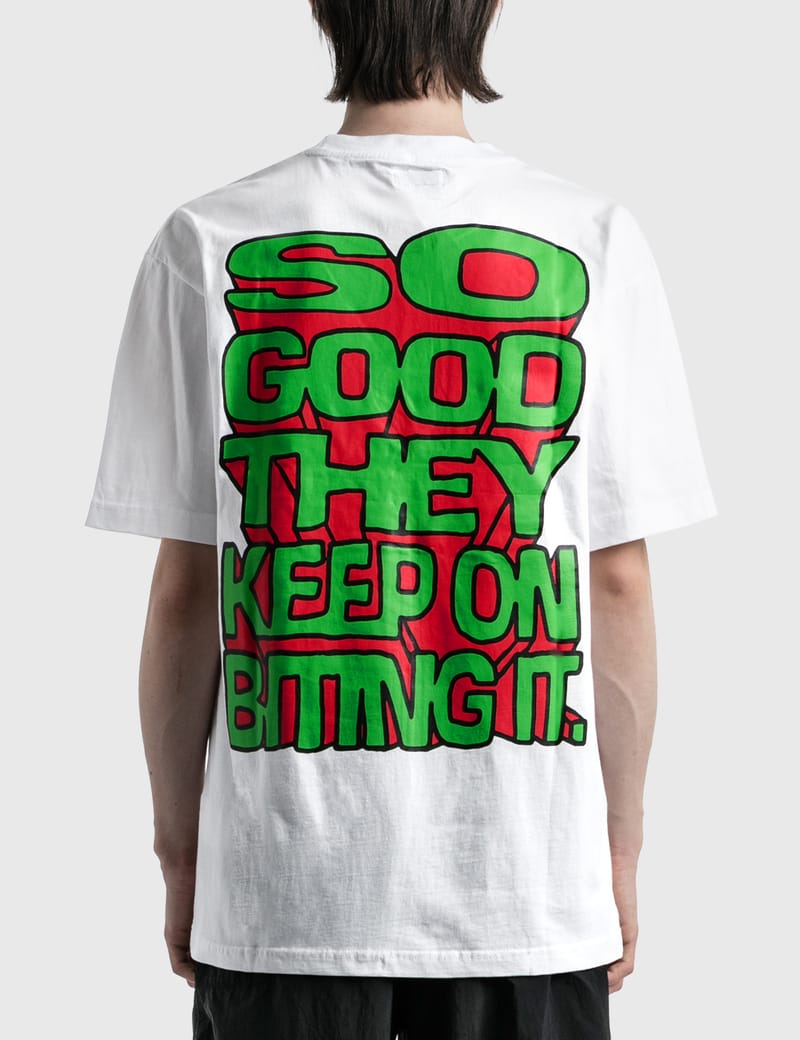 Chinatown Market - Smiley Local Produce Apple T-shirt | HBX