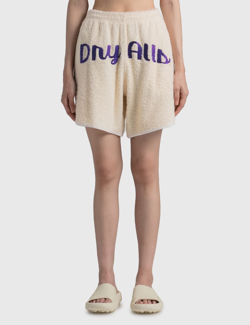 Human Made - Pile Shorts | HBX - HYPEBEAST 為您搜羅全球潮流時尚品牌