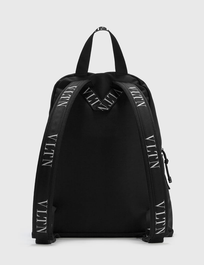 直営【VALENTINO 】入手困難 VLTN ナイロン製 バックパック 日本全国送料無料商品 | 特集 | Vltn ナイロン バックパック for