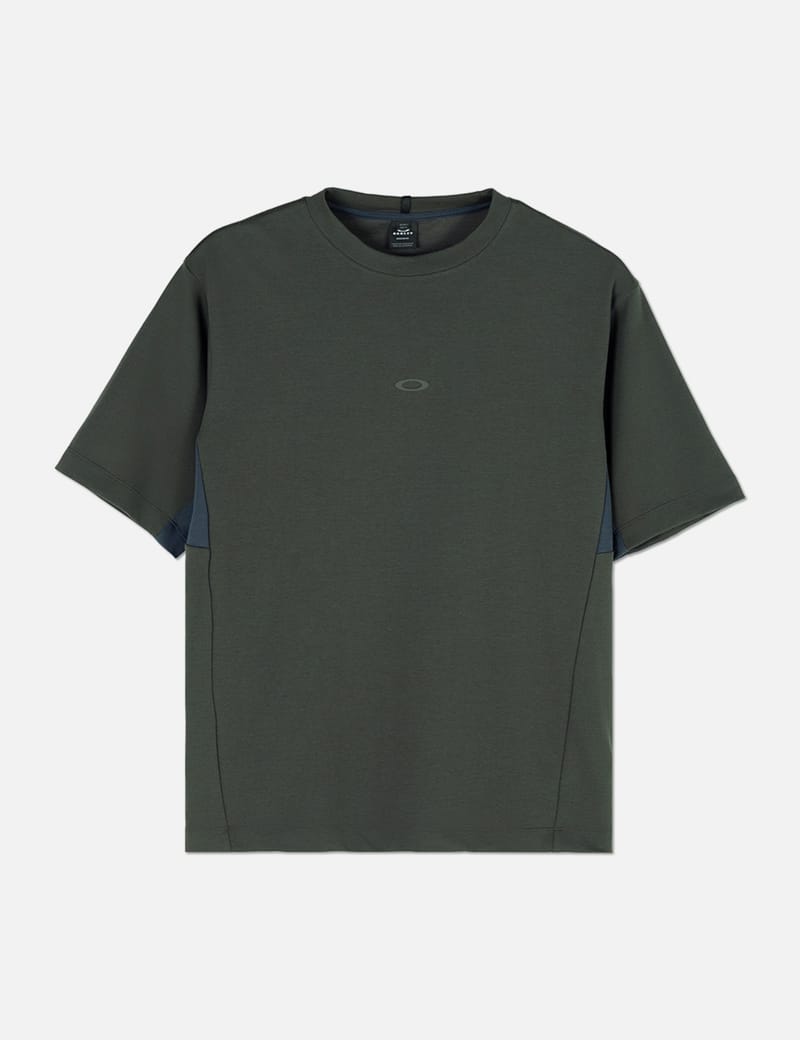OAKLEY アーカイブTシャツ Oakley Enhance Qdc SS Tee Archive 1.0 - Rose Dust | Oakley® 日本
