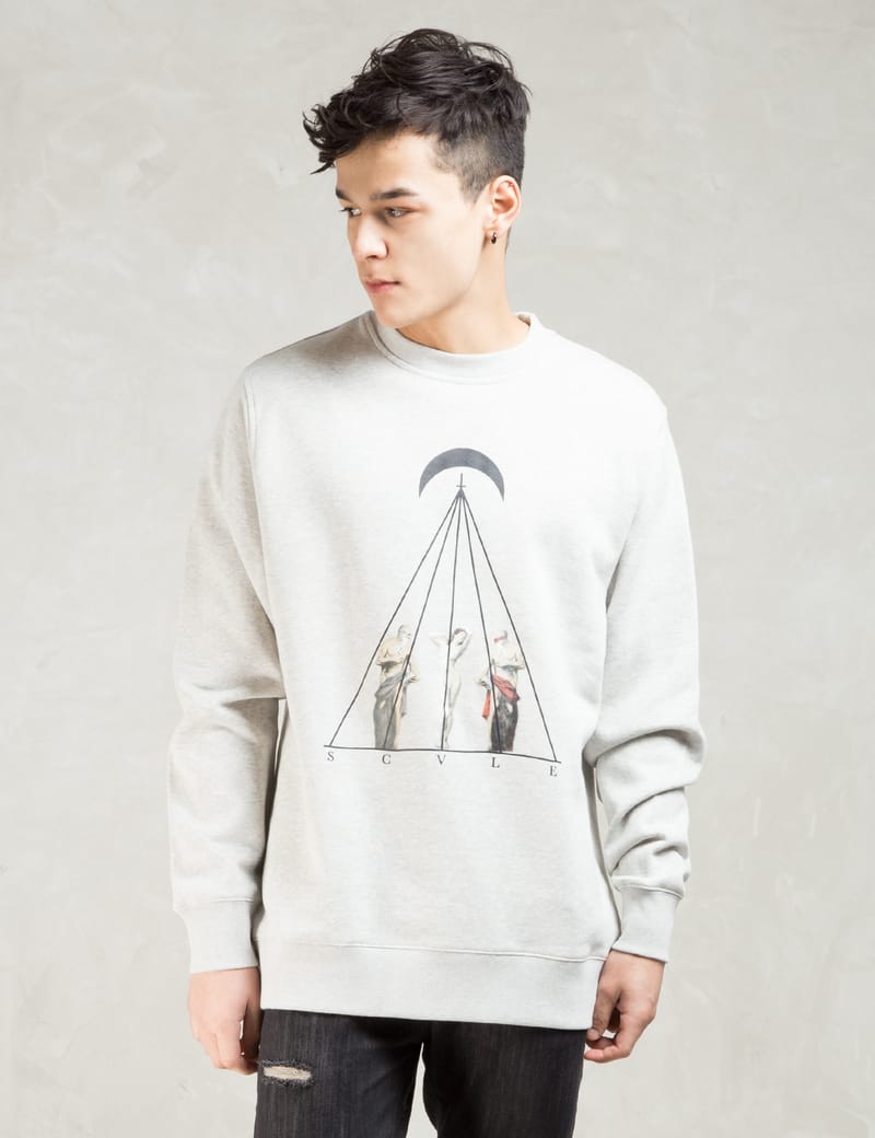 Black scale outlet crewneck