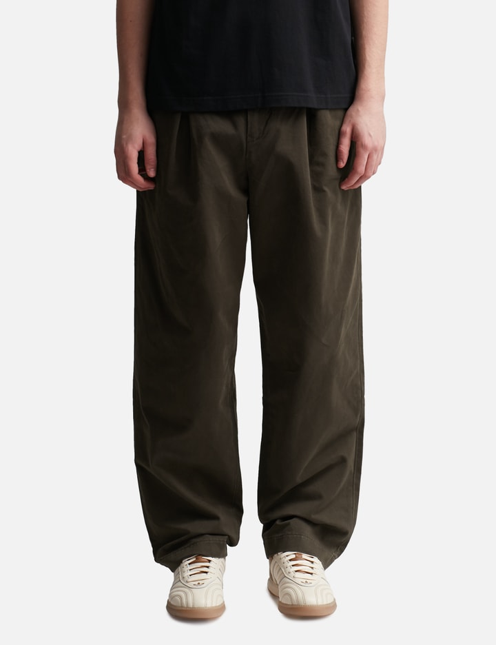 Victoria - Inverted Pleats Chino Pants | HBX