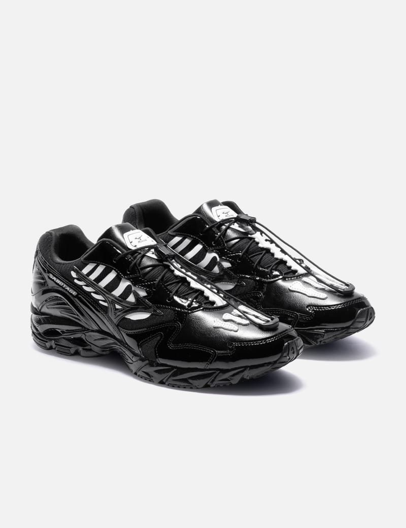 SBTG × Mizuno Wave Rider 10 \