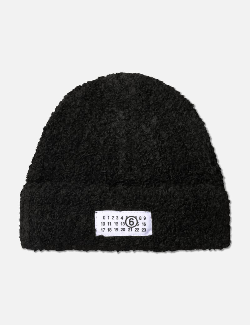 MM6　Maison Margiela　ロゴ　ニット帽 MM6 Maison Margiela Logo Beanie - ロゴパッチが映える黒の折り返し
