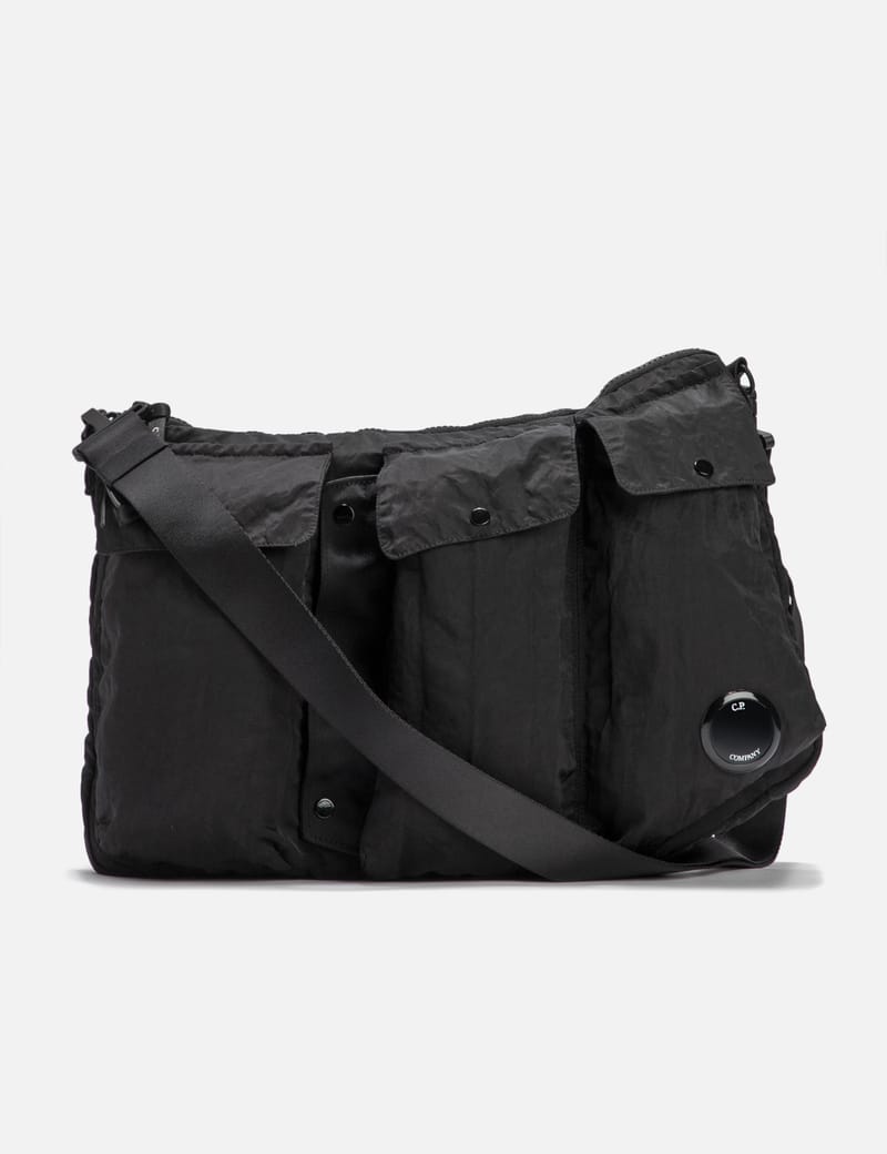 バッグ C.P. COMPANY - NYLON B UTILITY PACK C.P. COMPANY - NYLON B UTILITY PACK - メルカリ