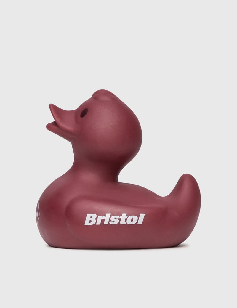 F.C. Real Bristol - RUBBER DUCK | HBX - HYPEBEAST 為您搜羅全球潮流