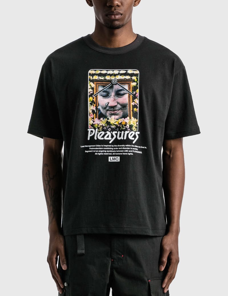 [ LMC ] ★ 韓国大人気 ★LMC X PLEASURES SOCIETY TEE 서머 캠페인 사은품 증정] LMC X NEWERA WORLD TEE gray - LMC