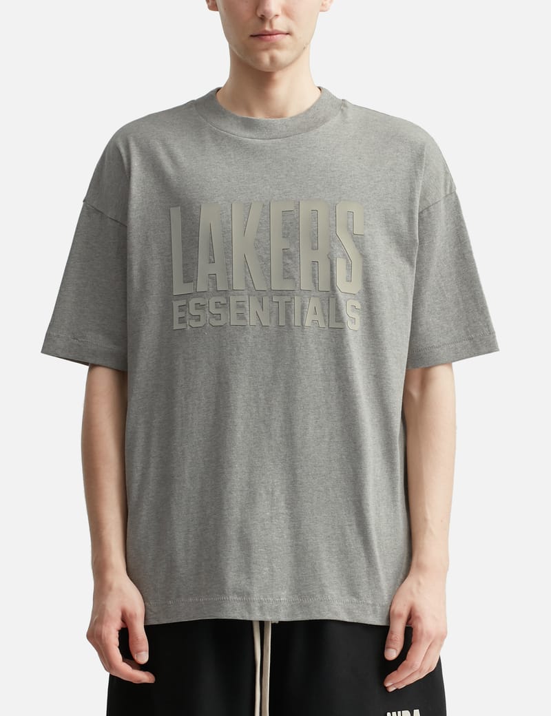FEAR OF GOD ESSENTIALS Tシャツ Lakers Tee グレー Unisex Los Angeles Lakers Fear of God Gray NBA x ESSENTIALS