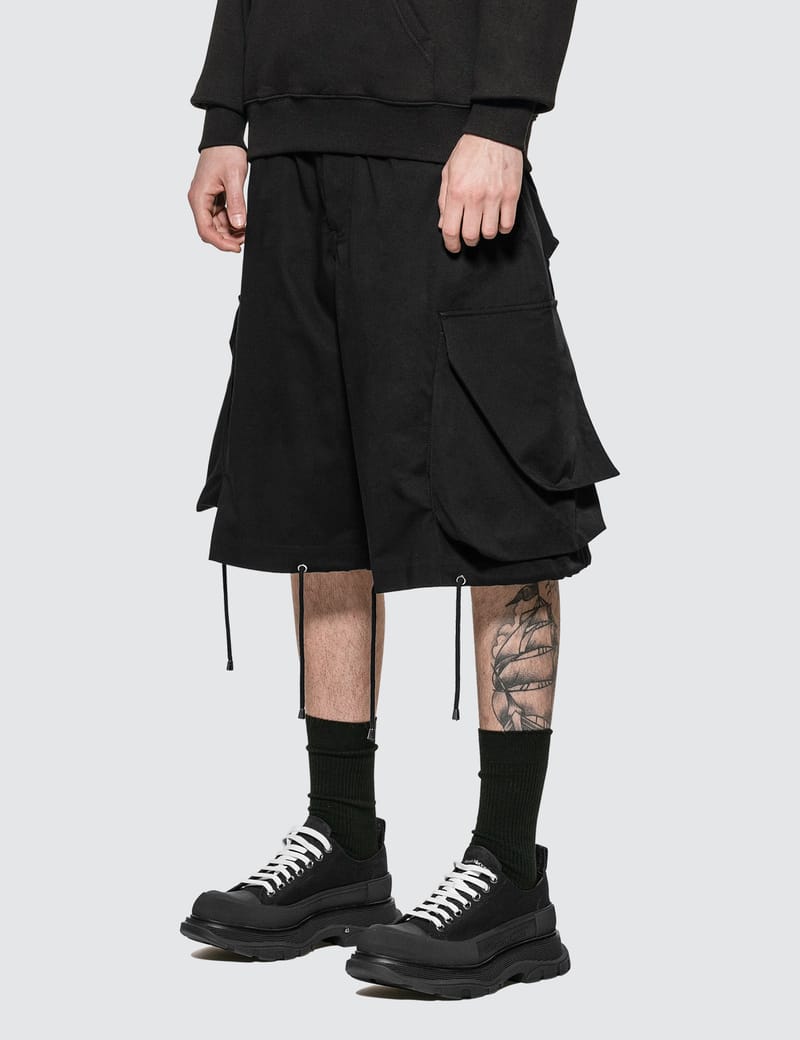 JW Anderson - Oversized Drawstring Cargo Shorts | HBX