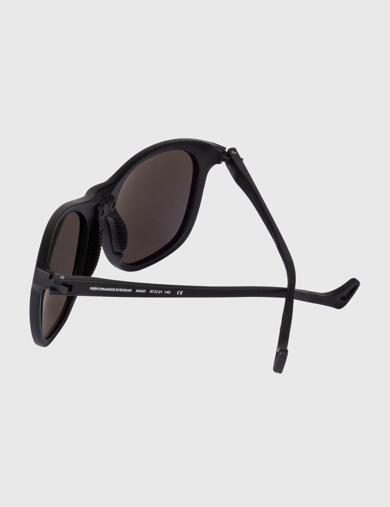 District Vision - Nako Multisport Sunglasses | HBX - HYPEBEAST 為