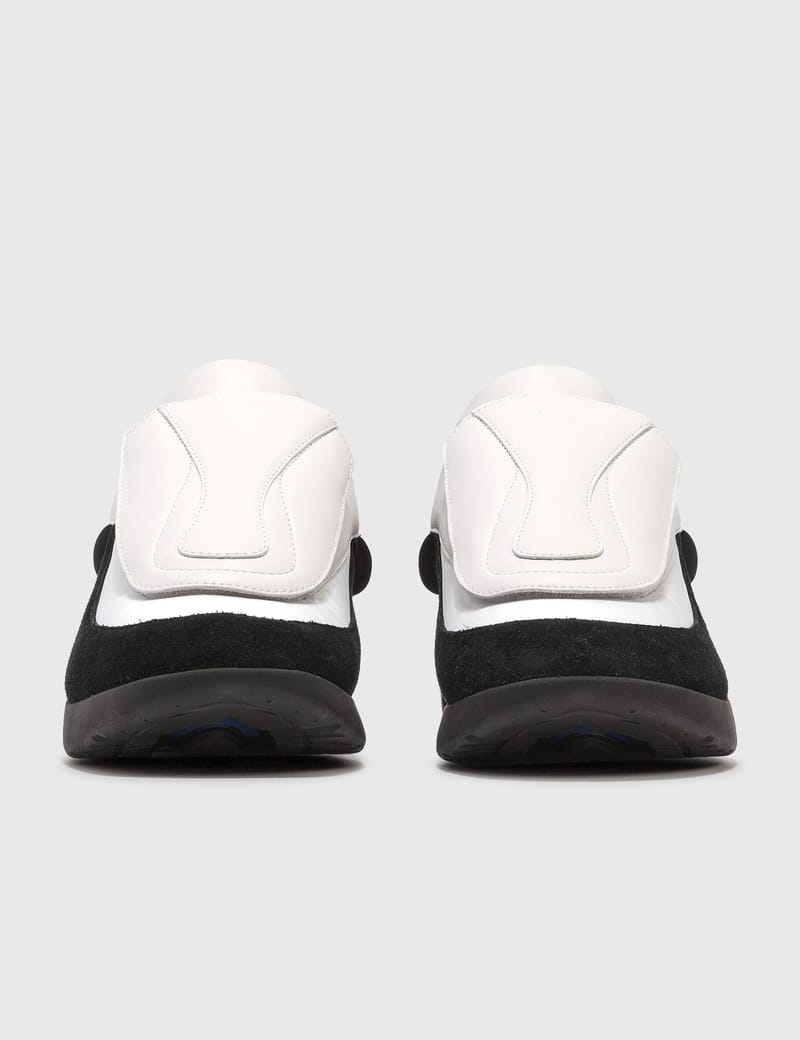 靴 RAF SIMONS RUNNER ANTEI The Raf Simons Runner Antei Steps in with A Look of Luxury