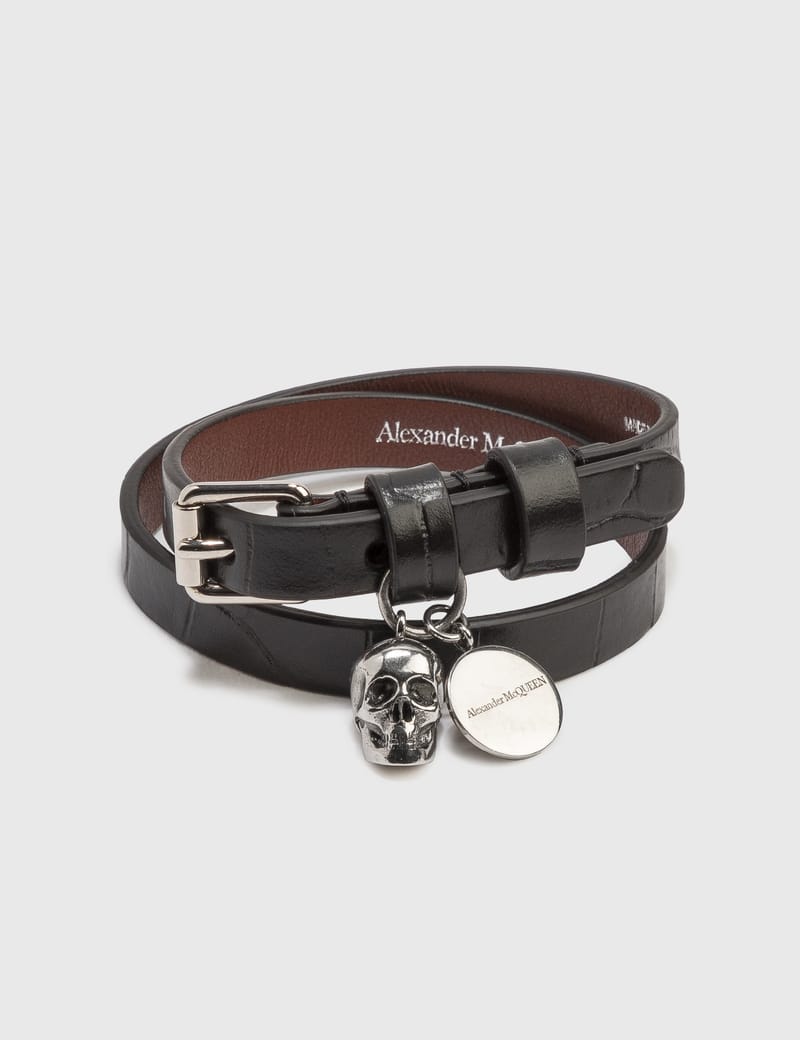 Alexander McQueen レザー ラップ ブレスレット ブラック Alexander McQueen - ダブルラップ ブレスレット | HBX
