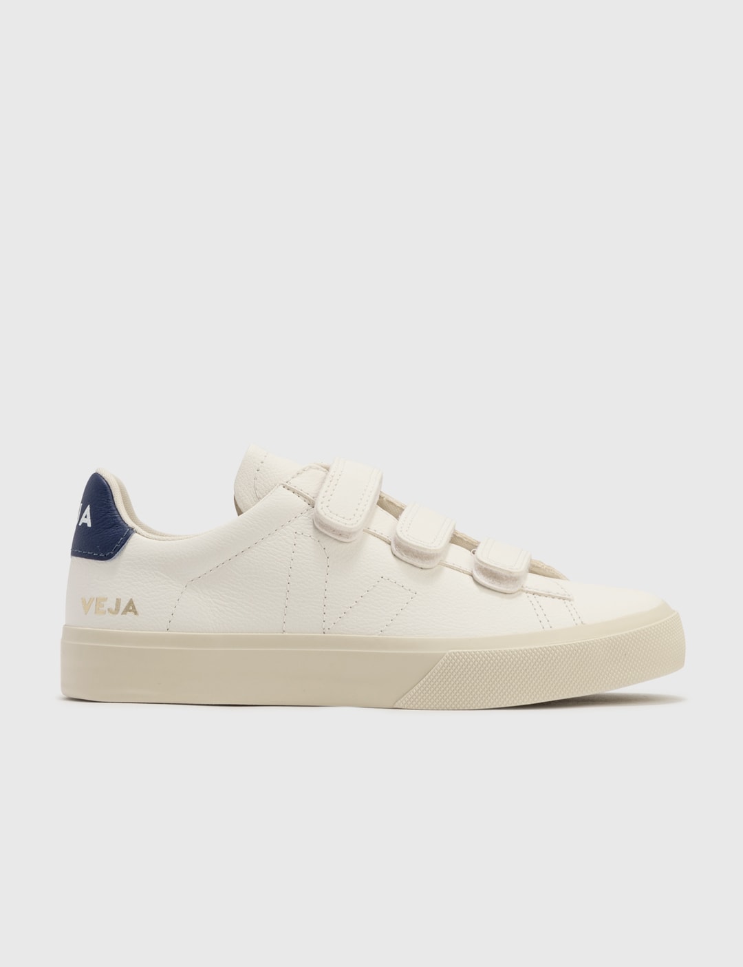 Veja - Recife Sneaker | HBX - Globally Curated Fashion and Lifestyle by ...