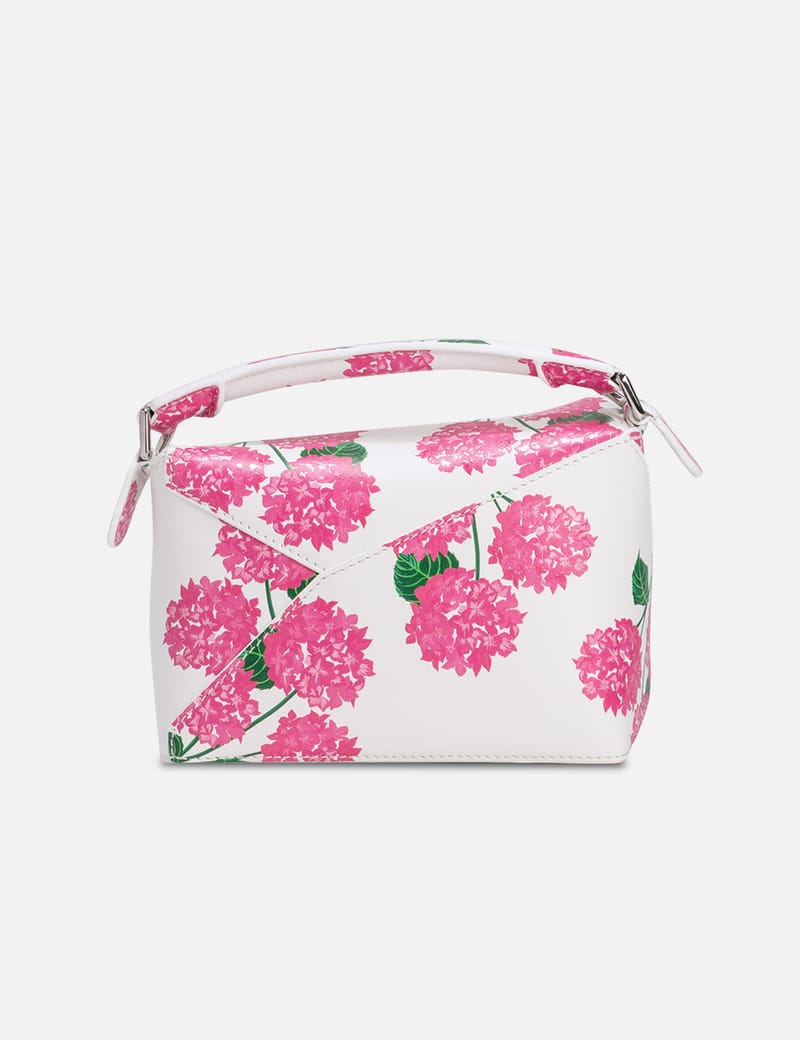 ∞直営買付∞ロエベ 遊び心のあるバイカラーバッグ スモール 三越伊勢丹 | LOEWE/ロエベ通販 | パズルバッグ スモール(カーフ