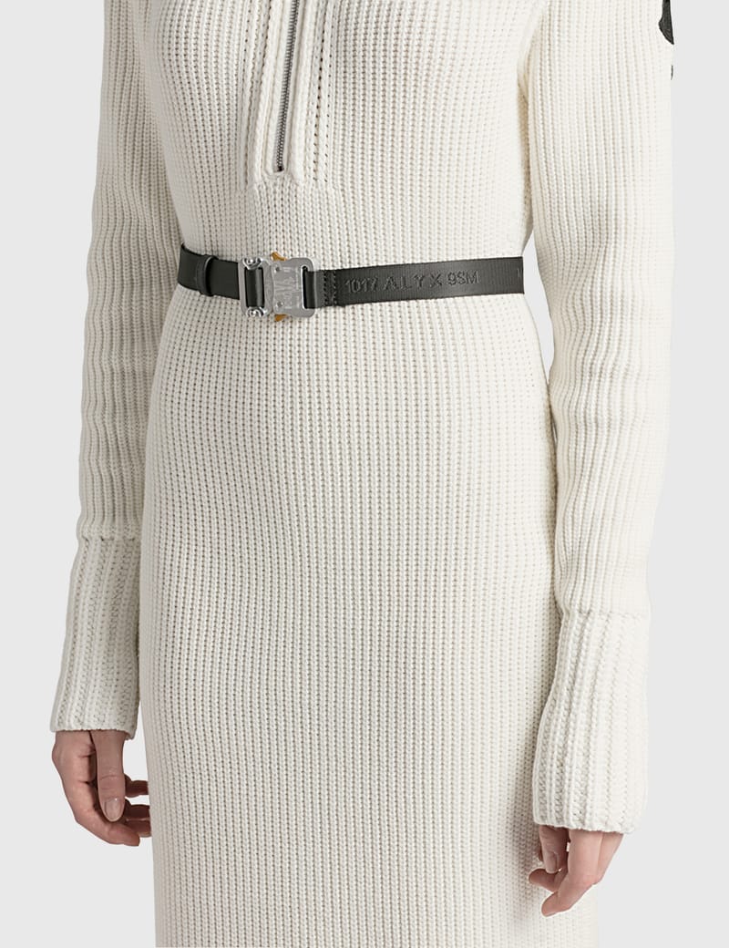 MONCLER *** ABELLE *** 多色在庫 本物保証 MONCLER *** BARBEL *** 【本物保証】多色 (MONCLER/ダウン