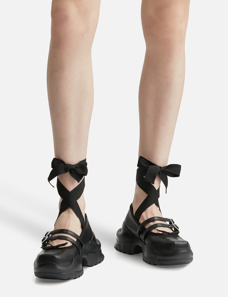 AKIKOAOKI Flora - Edgy platform Mary Janes with stud charms and a