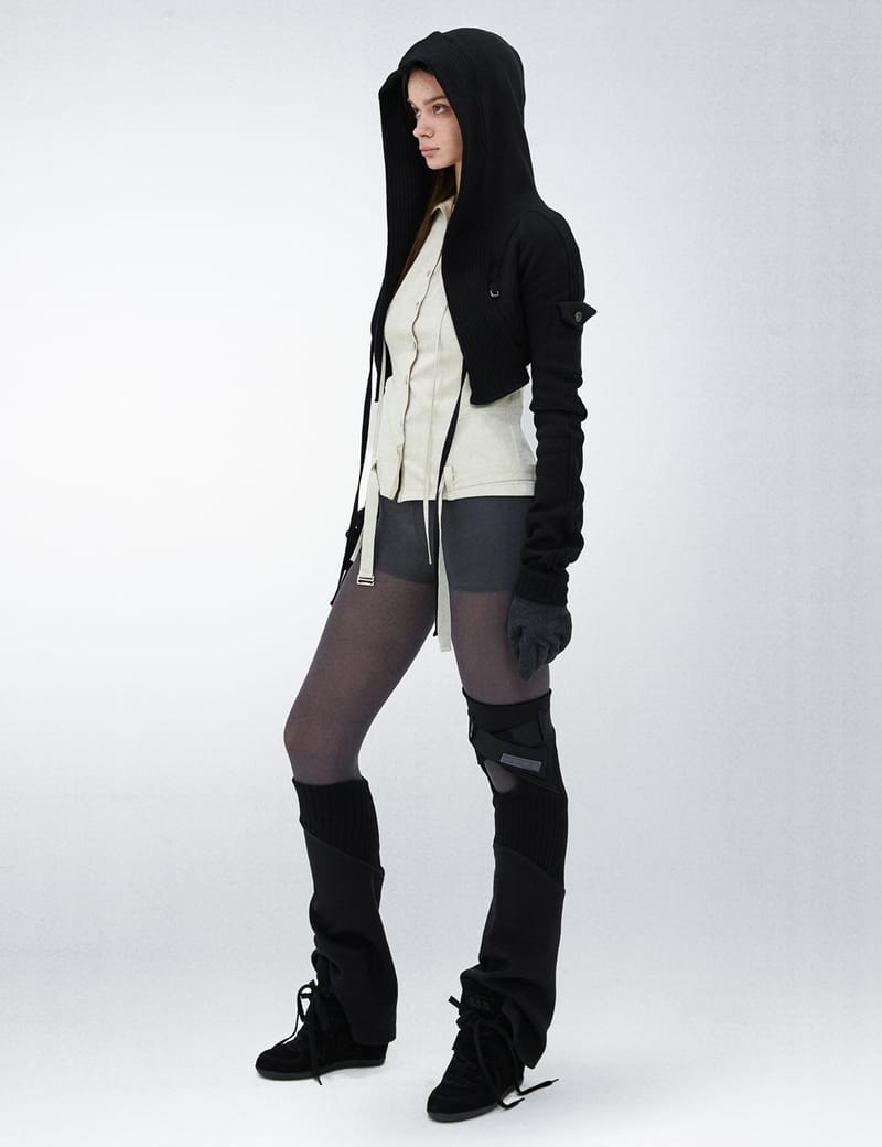 Æ Synctx Hooded Bolero - Cropped black bolero with hood