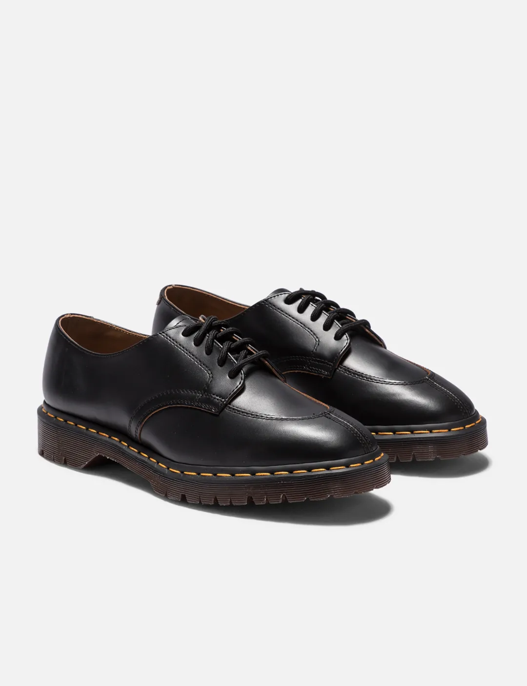 Dr. Martens - Vintage Smooth 2046 | HBX - Globally Curated Fashion