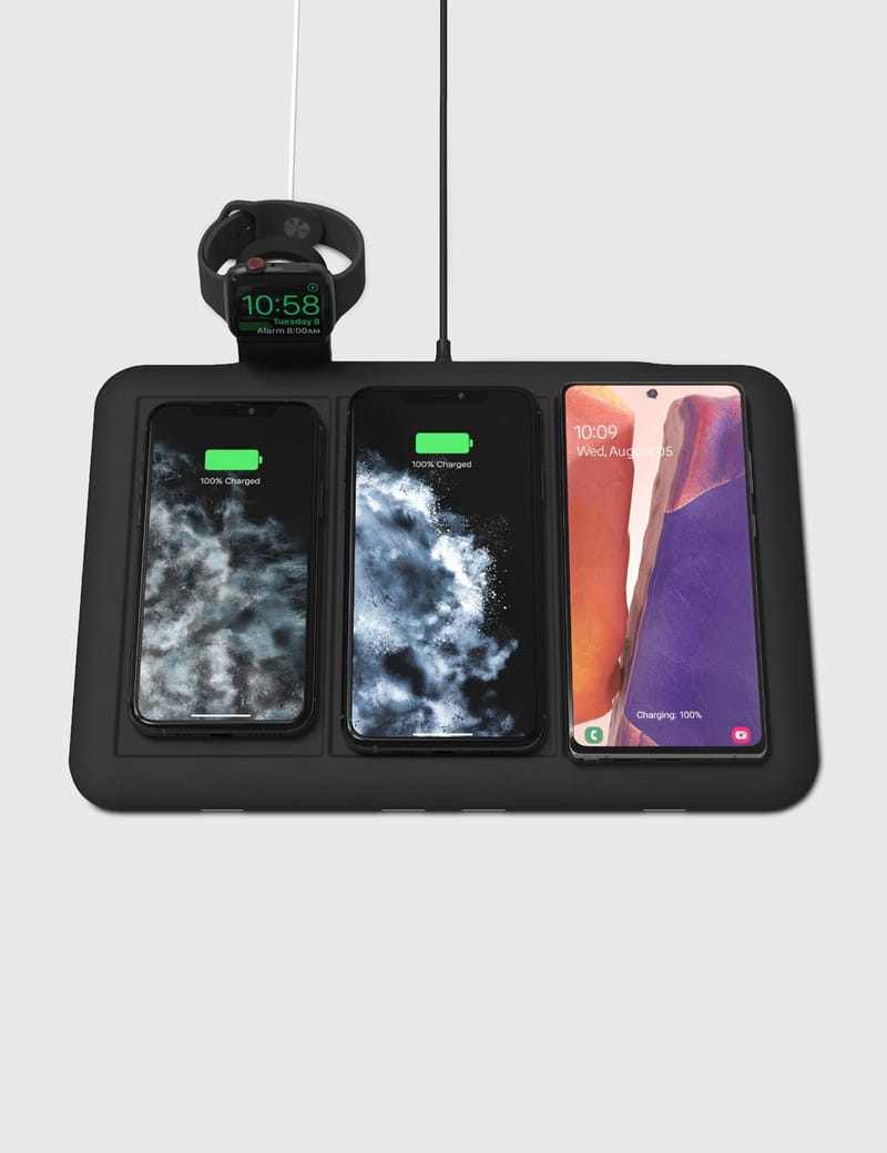 4-in-1 ワイヤレス充電マット mophie - 4 In 1 ワイヤレス チャージング マット | HBX