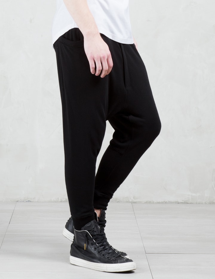 Roen - Crystal Skull Sweat Pants | HBX - HYPEBEAST 為您搜羅全球潮流時尚品牌