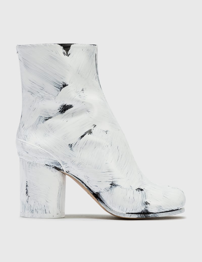 Maison Margiela - Tabi Painted Calfskin Ankle Boots | HBX - ハイプ ...