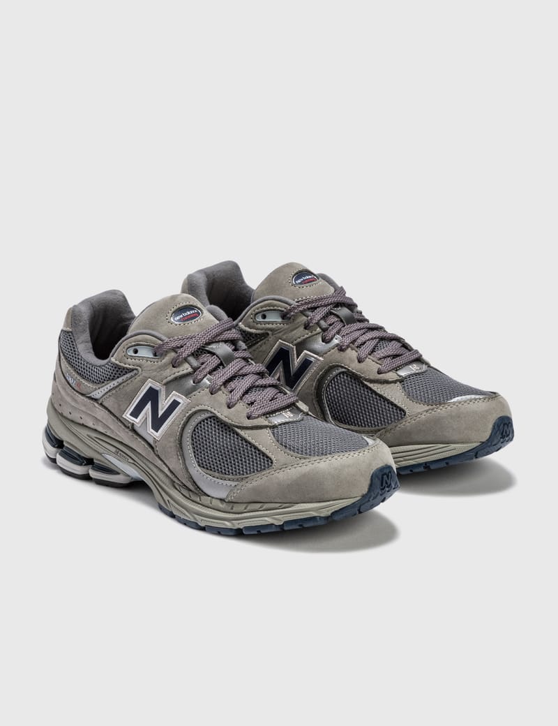 ニューバランス　2002R New Balance 2002R NEW BALANCEから人気沸騰中の『2002R』や快適な着心地のロゴT