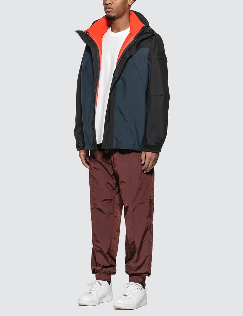 F.C. Real Bristol - 2 In 1 Tour Jacket | HBX - HYPEBEAST 為
