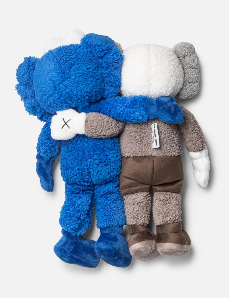 KAWS - Kaws Seeing/Watching Plush | HBX - Globally Curated Fashion and  Lifestyle by Hypebeast