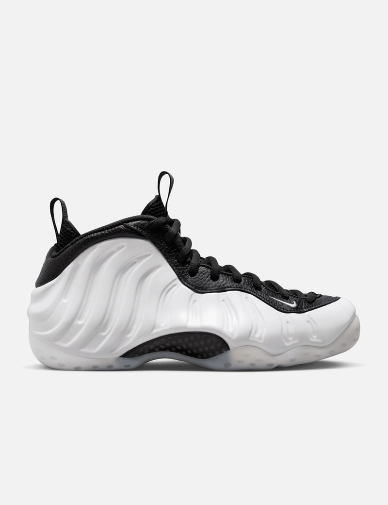 Nike Air Foamposite One"White and Black"