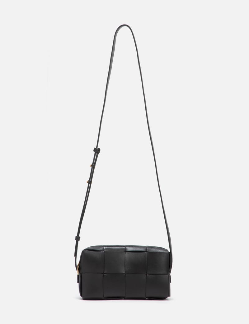 BOTTEGA VENETA/送料関税込み Cassette Bag Mini Cross Bottega Veneta Mini Padded Cassette Leather Crossbody Bag