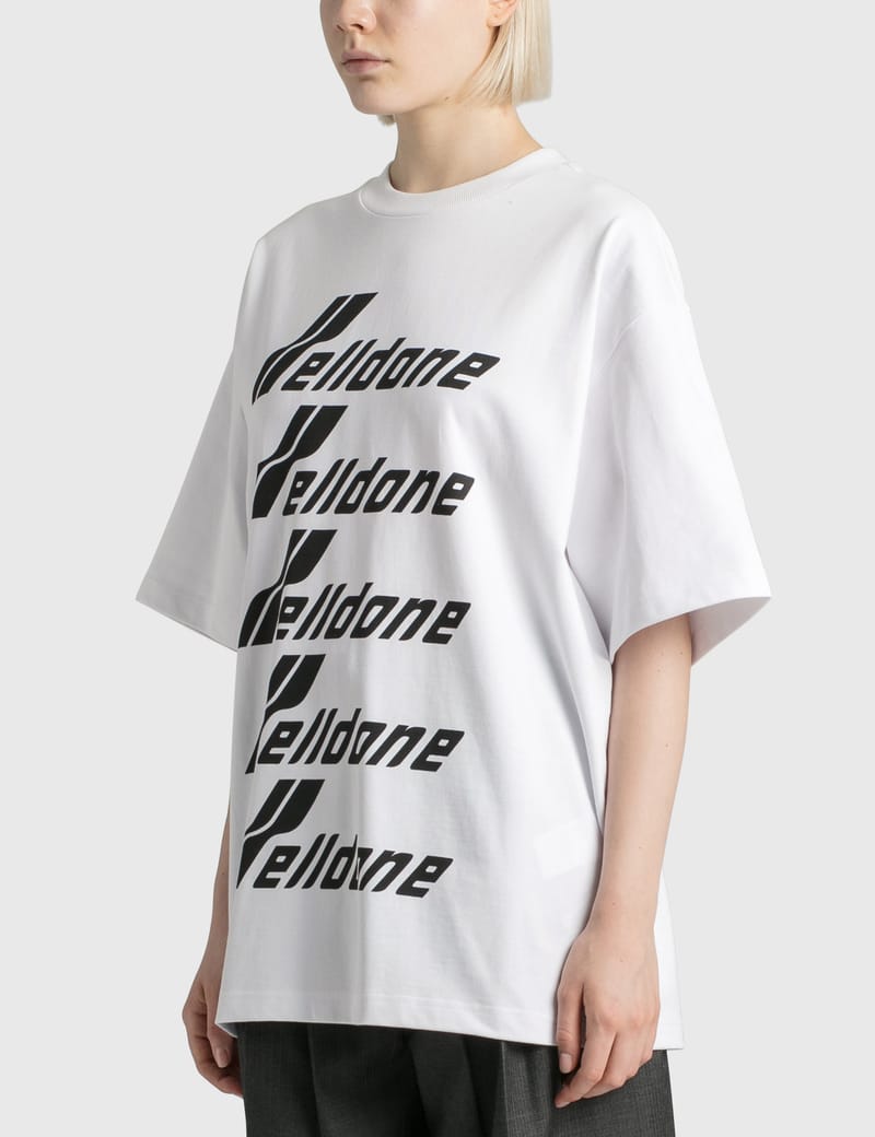 【関税込み】We11done ホワイト ビスコース Tシャツ We11done - Front Logo T-shirt | HBX - Globally Curated