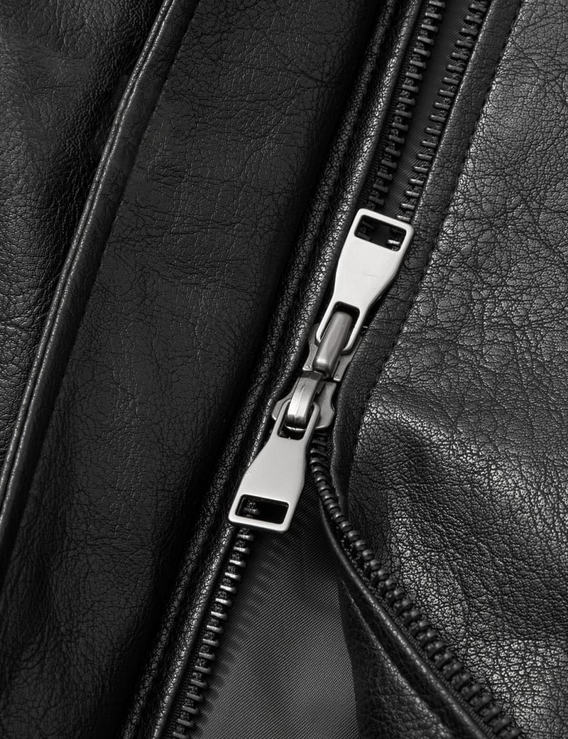 GGUM ×DEINET FRINGE JACKET（BK_F） 特典トレカ付き DEINET YEONJUN GGUM X DEINET Fringe Jacket - Black faux-leather