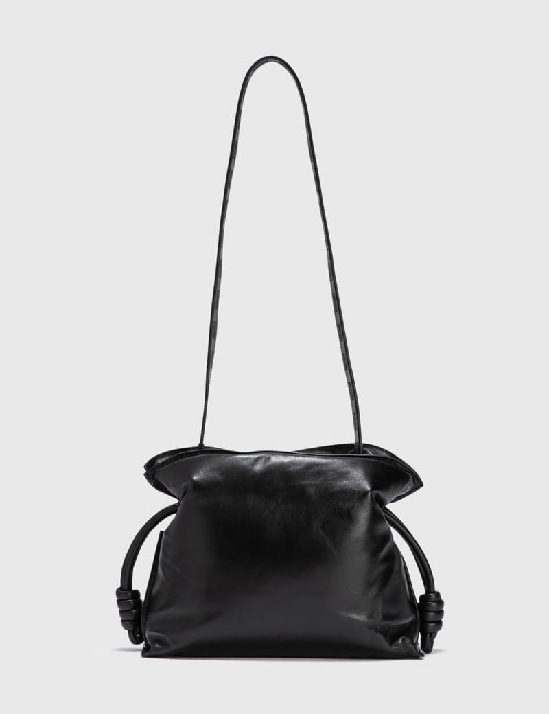 ロエベ - パファー フラメンコクラッチ | HBX - ハイプビースト