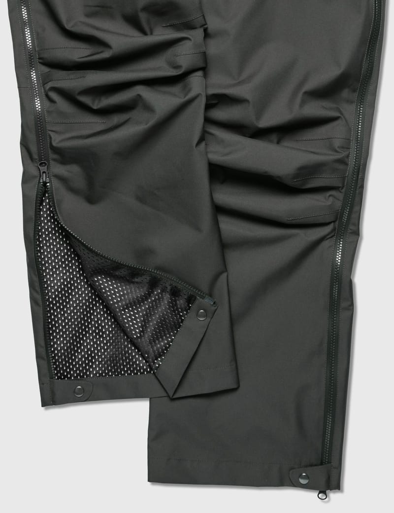 GR10K - Gore-Tex® Arc Pants | HBX - ハイプビースト(Hypebeast)が