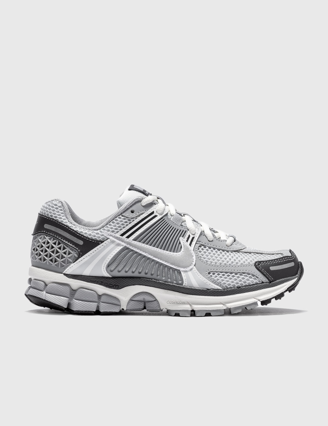 women's nike zoom vomero 5 silver