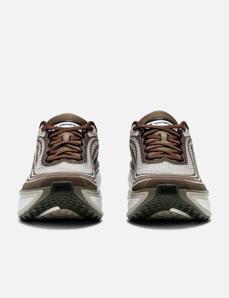 Nike Vomero Plus QS - フルZoomXフォームで快適クッション、通気
