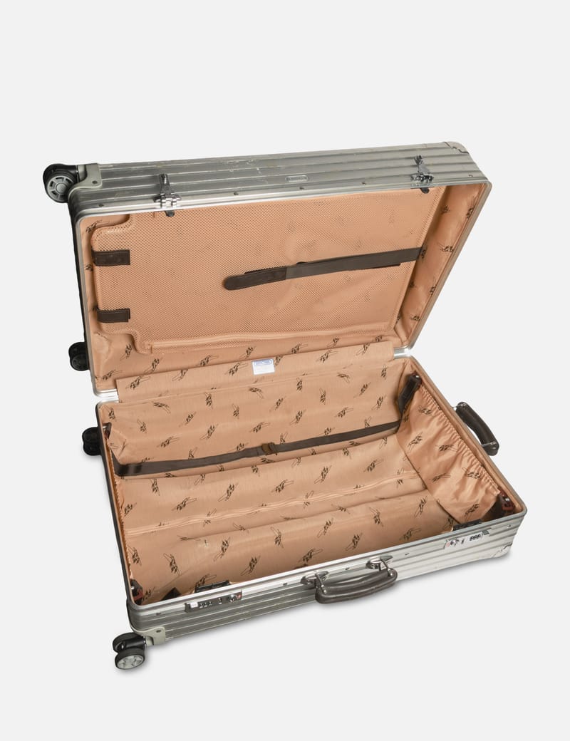 Rimowa Classic Flight Suitcase - Silver carry-on with vintage wear