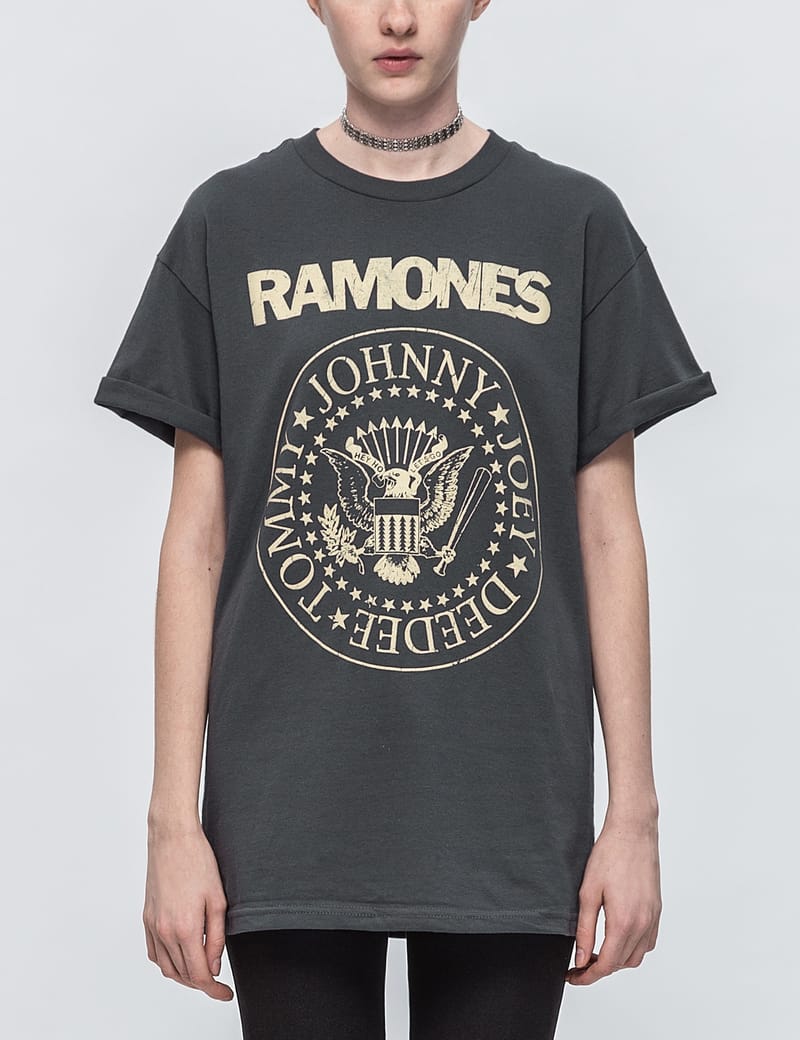 Ramones t shirt on sale mango