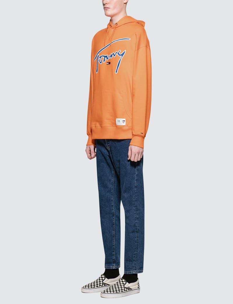 Tommy signature hotsell hoodie orange