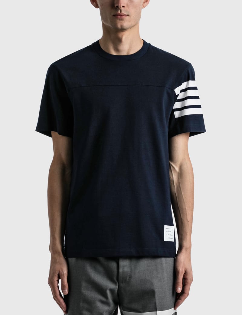 ◆THOM BROWNE 24SS◆ 4BAR Tシャツ / Gray Black White ◆ 4-Bar cotton T-shirt in grey - Thom Browne | Mytheresa