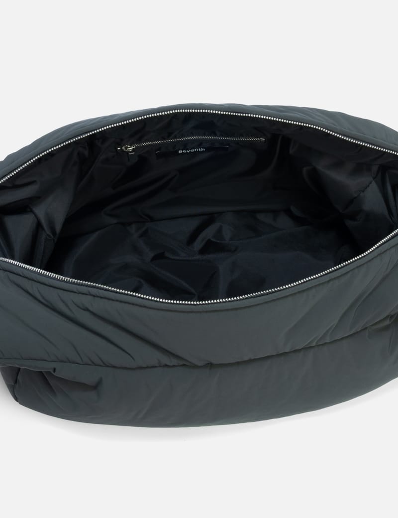 Seventh LUNAR SAC - A lightweight, graphite nylon sling bag