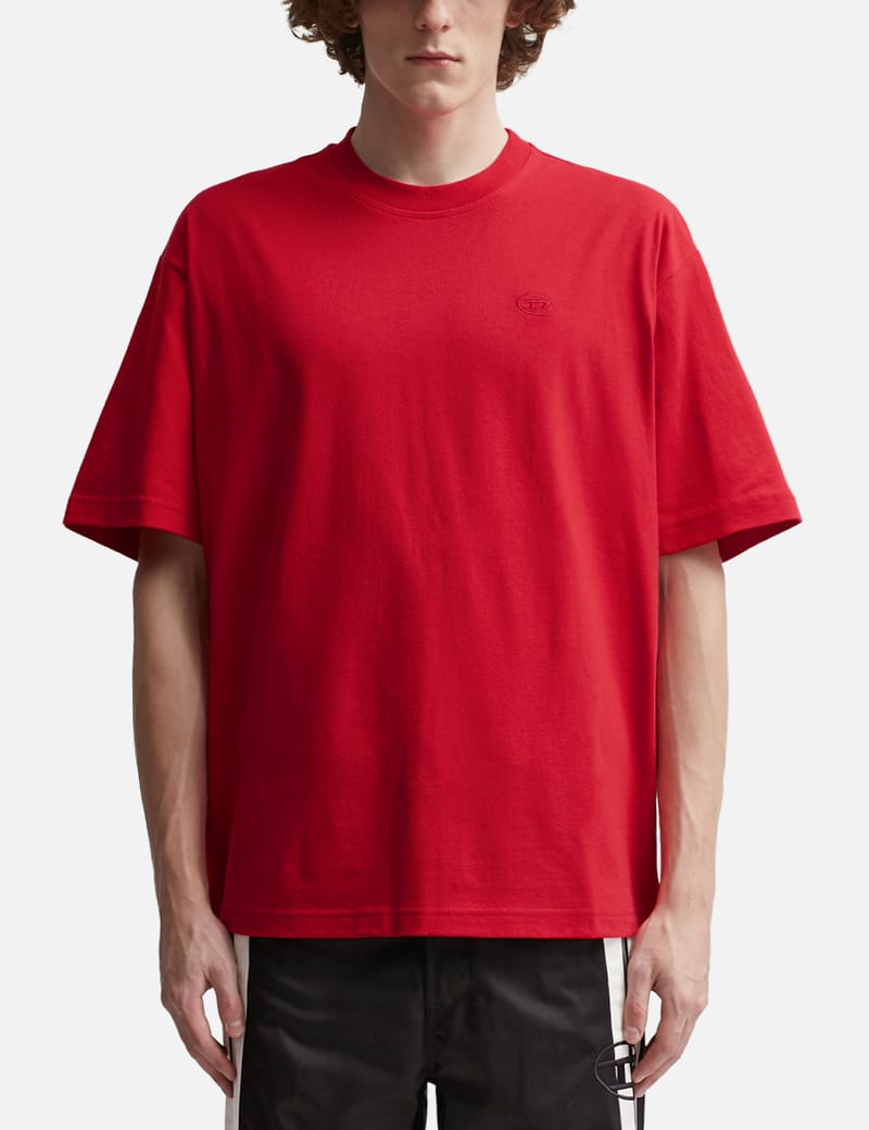 【送料&関税込】Diesel T-boggy Megoval-d T-shirt T-BOGGY-MEGOVAL Man: T-shirt with back maxi D logo | Diesel
