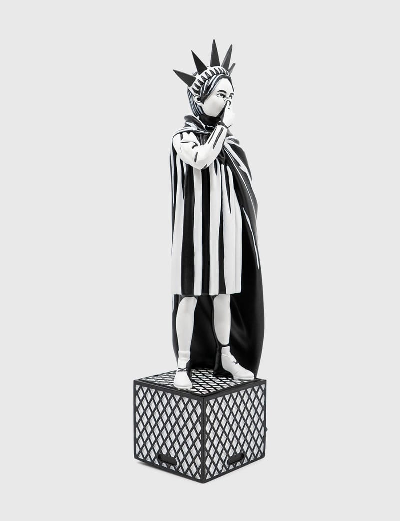 Mighty Jaxx - Liberty Girl By Brandalised | HBX