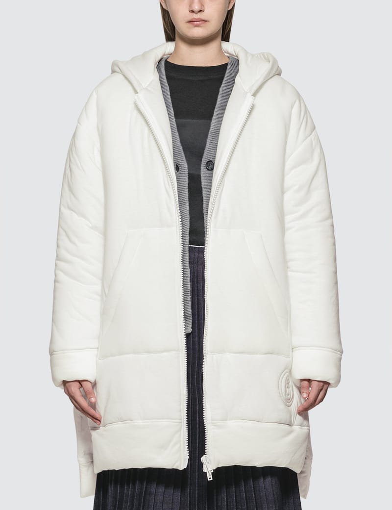 Oversized white down discount jacket maison margiela