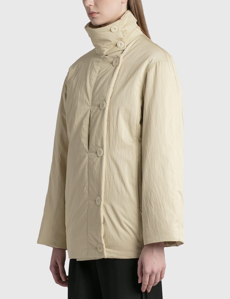 ジャケット・アウター LEMAIRE WADDED ASYMETRICAL BLOUSON Wadded Asymmetrical Jacket — Urchin – La Garçonne